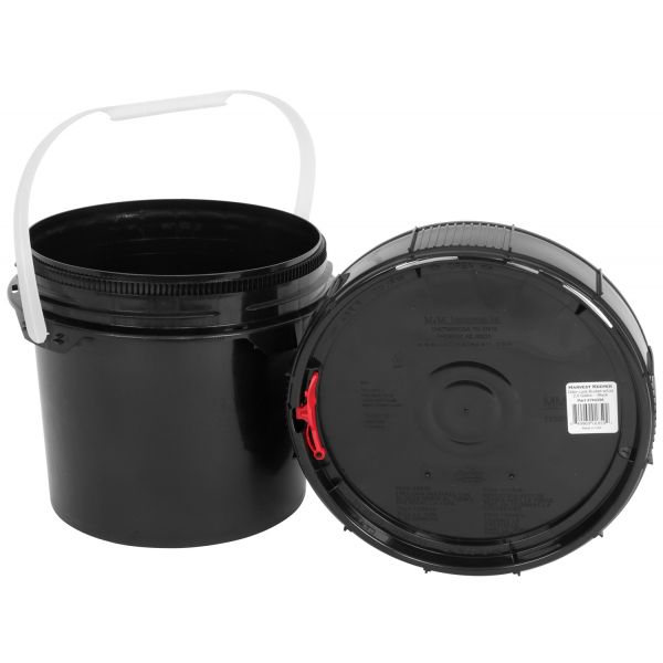 Harvest Keeper Spin Lock 2.5 Gal Black Bucket w- Lid